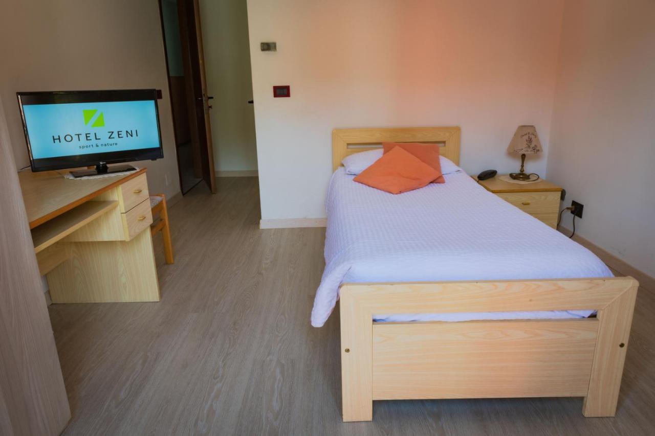 Hotel Zeni 布伦托尼克 外观 照片