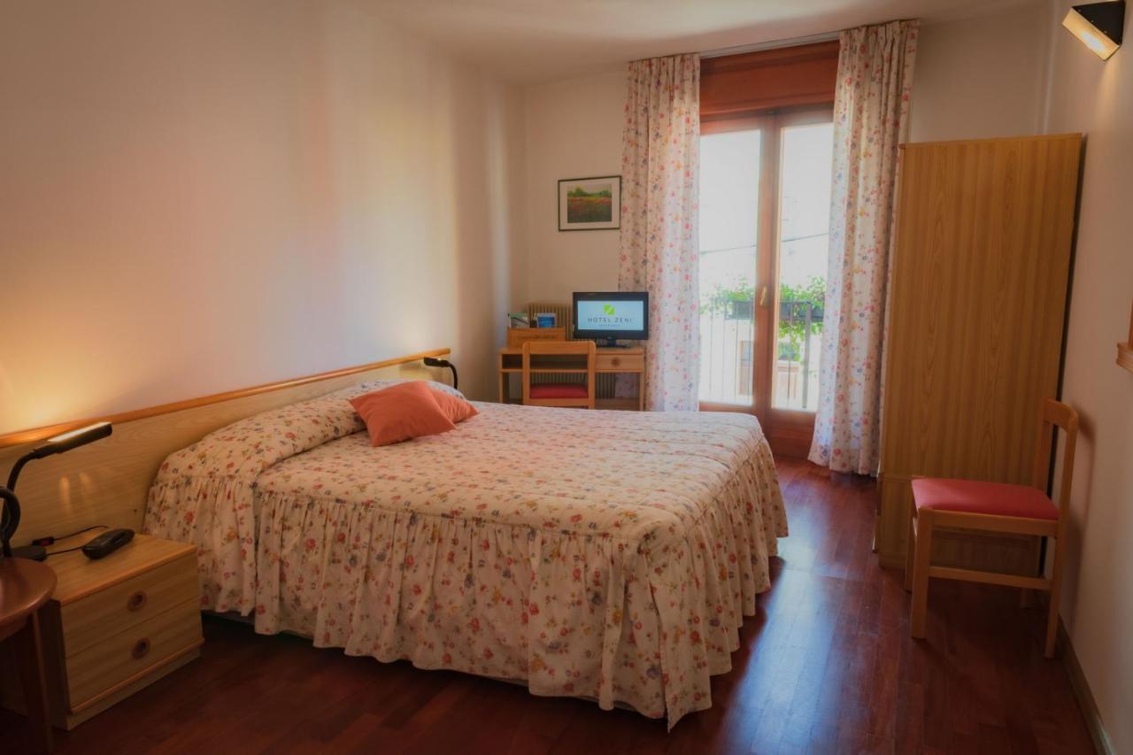 Hotel Zeni 布伦托尼克 外观 照片